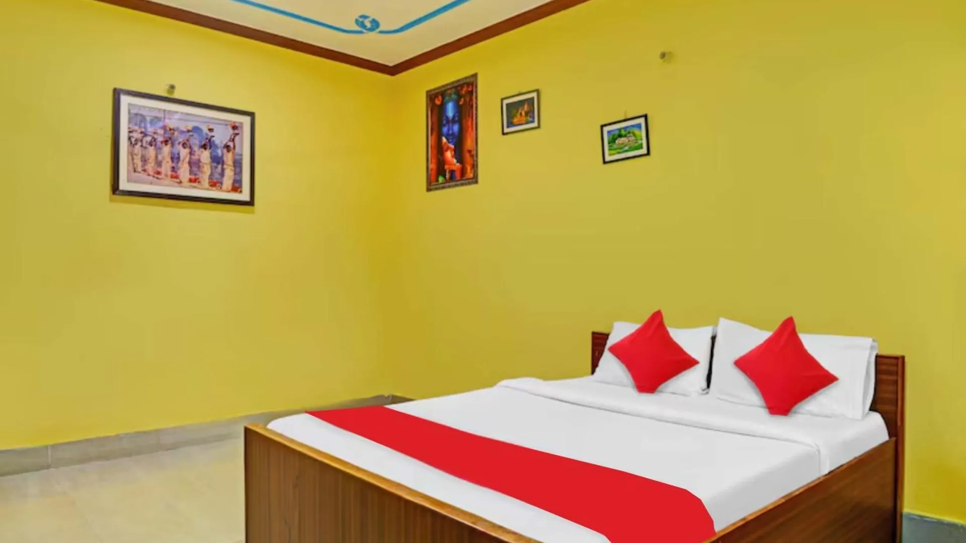 Varanasi Hotel Sanskrit Paying # Near Assi Ghat And Kashi Vishwanath Temple -Wifi -Room Service - Spacious Room - A Budget Guest House In Bénarès