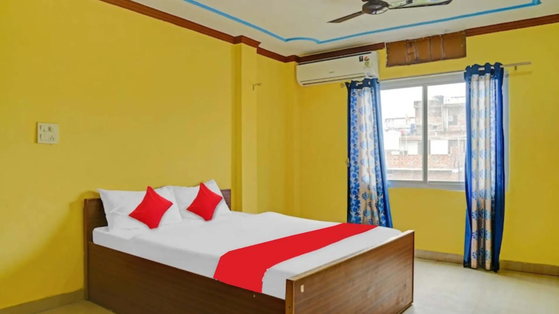 ****  Varanasi Hotel Sanskrit Paying # Near Assi Ghat And Kashi Vishwanath Temple -Wifi -Room Service - Spacious Room - A Budget Guest House In Bénarès Inde