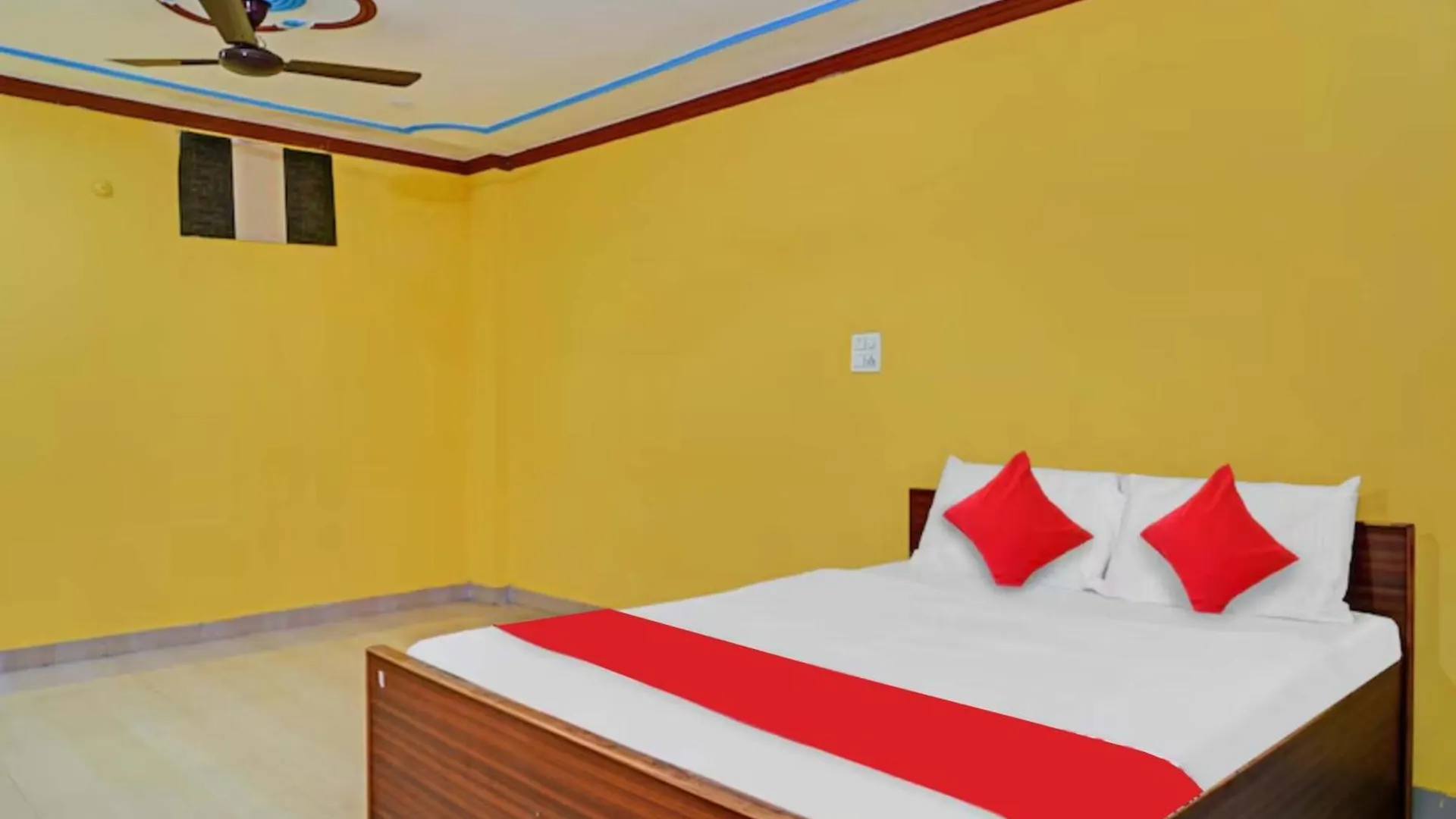 Varanasi Hotel Sanskrit Paying # Near Assi Ghat And Kashi Vishwanath Temple -Wifi -Room Service - Spacious Room - A Budget Guest House In Varanasi